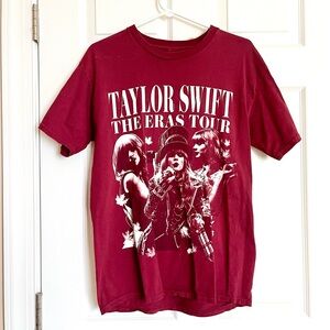 NWOT TAYLOR SWIFT THE ERAS TOUR RED TAYLOR'S VERSION ALBUM T-SHIRT Size M